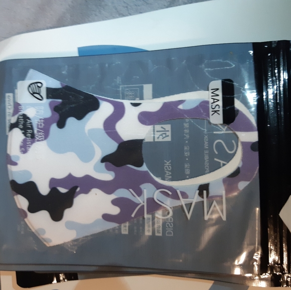 New!!! Face Masks - Picture 6 of 10